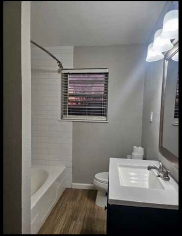 3736 Earle Drive, Haltom City, TX 76117