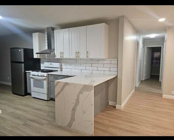 3736 Earle Drive, Haltom City, TX 76117