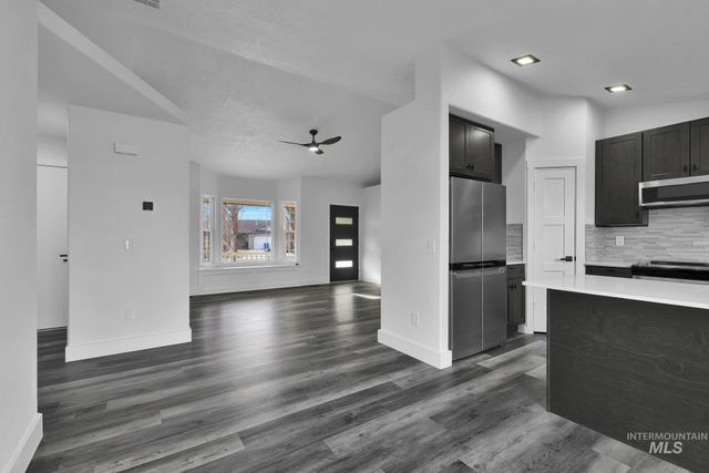 526 Lost Basin Ct, Nampa, ID 83686