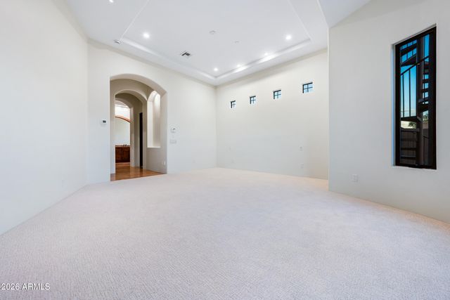 9433 E MONUMENT Drive, Scottsdale, AZ 85262
