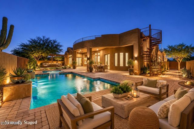 9433 E MONUMENT Drive, Scottsdale, AZ 85262
