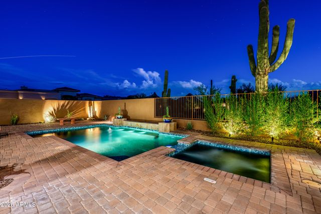 9433 E MONUMENT Drive, Scottsdale, AZ 85262