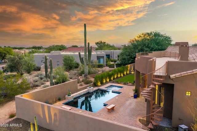 9433 E MONUMENT Drive, Scottsdale, AZ 85262