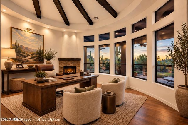 9433 E MONUMENT Drive, Scottsdale, AZ 85262