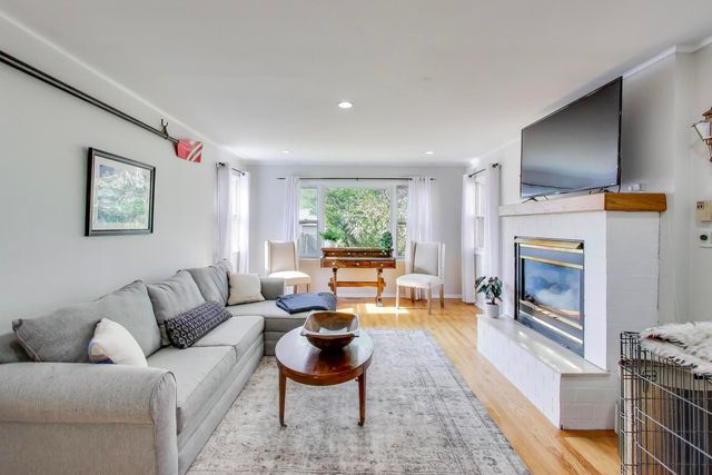 8832 Menard Avenue, Morton Grove, IL 60053