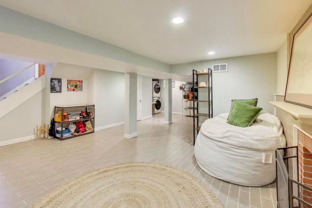 8832 Menard Avenue, Morton Grove, IL 60053