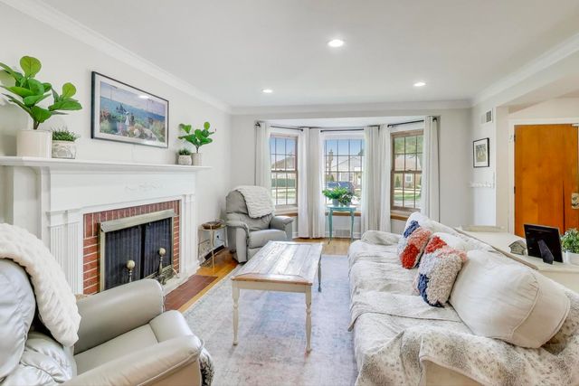 8832 Menard Avenue, Morton Grove, IL 60053