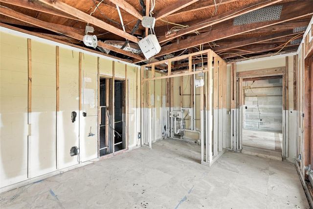 3945 E EDEN ROC CIRCLE, Tampa, FL 33634