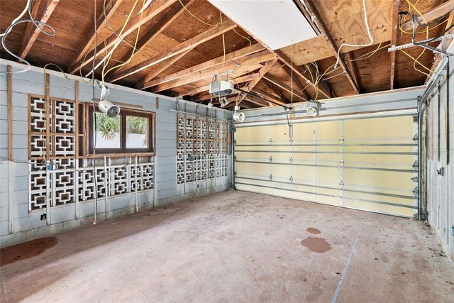 3945 E EDEN ROC CIRCLE, Tampa, FL 33634