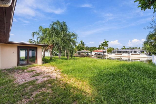 3945 E EDEN ROC CIRCLE, Tampa, FL 33634