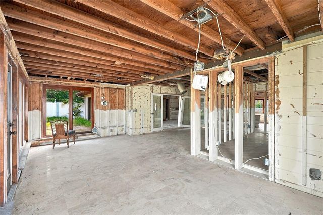 3945 E EDEN ROC CIRCLE, Tampa, FL 33634