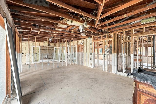 3945 E EDEN ROC CIRCLE, Tampa, FL 33634