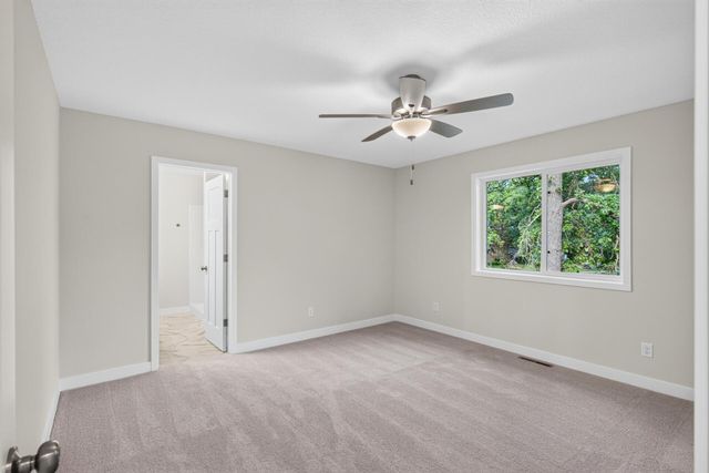 5832 Perry Avenue N, Crystal, MN 55429