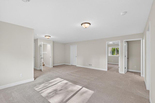 5832 Perry Avenue N, Crystal, MN 55429