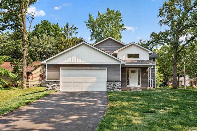 5832 Perry Avenue N, Crystal, MN 55429