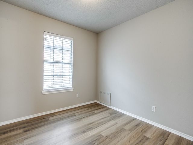 428 Surrey Place, Mesquite, TX 75149