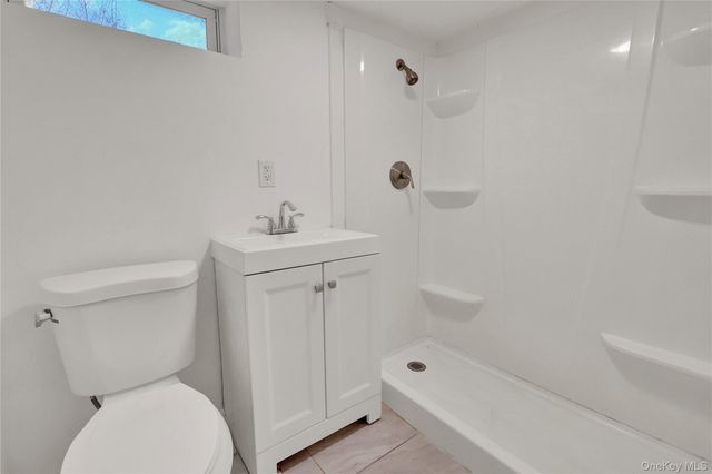 43 Carver Boulevard, Bellport, NY 11713