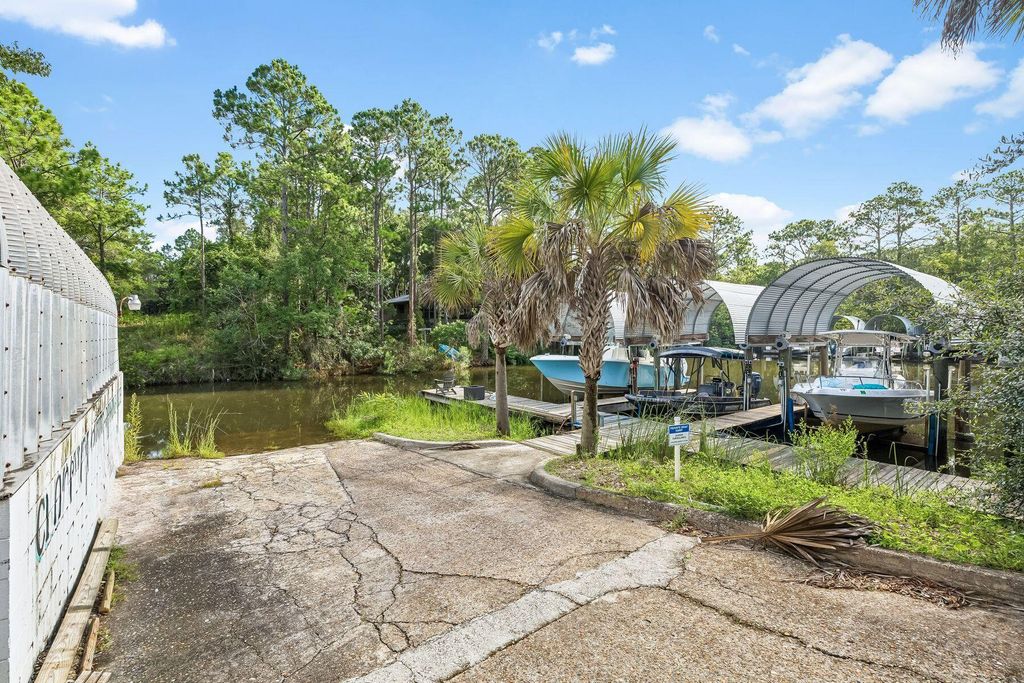 Image 13 of property listing at 70 Little Canal Drive, Santa Rosa Beach, FL 32459