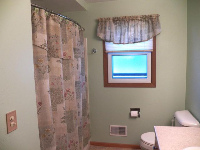 941 S 41ST STREET, Manitowoc, WI 54220