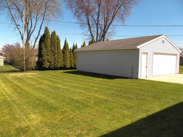 941 S 41ST STREET, Manitowoc, WI 54220
