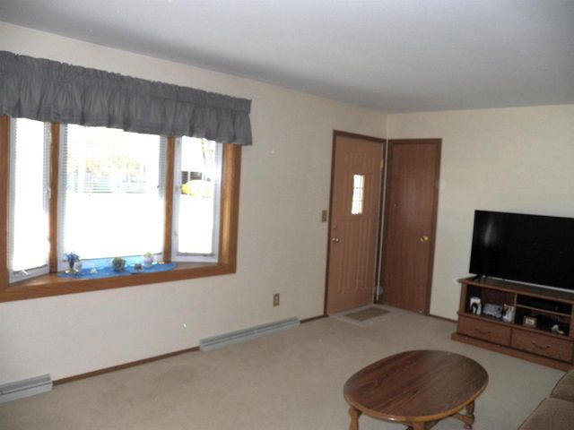 941 S 41ST STREET, Manitowoc, WI 54220