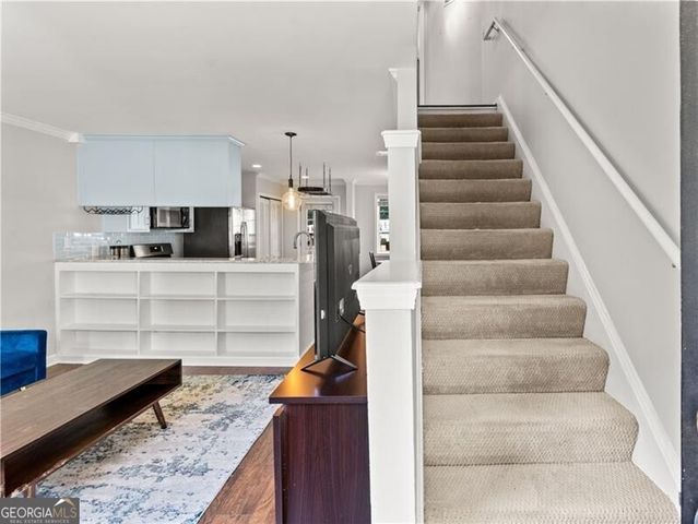 2232 Dunseath Avenue NW 404, Atlanta, GA 30318