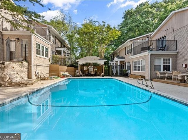 2232 Dunseath Avenue NW 404, Atlanta, GA 30318