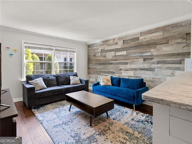 2232 Dunseath Avenue NW 404, Atlanta, GA 30318