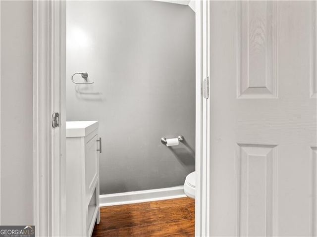 2232 Dunseath Avenue NW 404, Atlanta, GA 30318