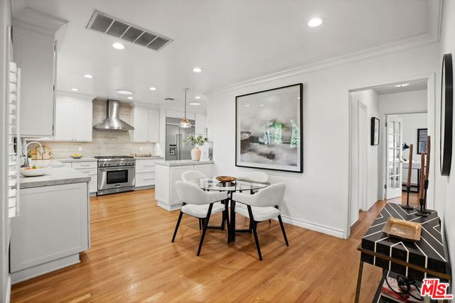 11552 Hesby Street, Valley Village, CA 91601