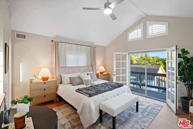 11552 Hesby Street, Valley Village, CA 91601