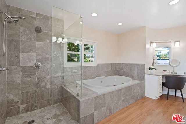 11552 Hesby Street, Valley Village, CA 91601