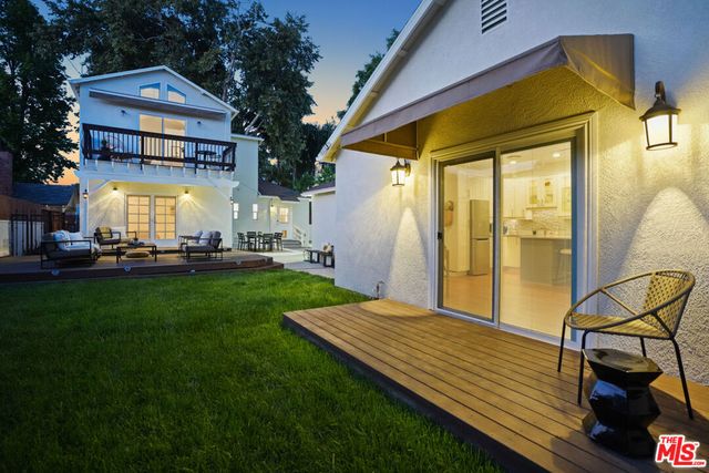 11552 Hesby Street, Valley Village, CA 91601