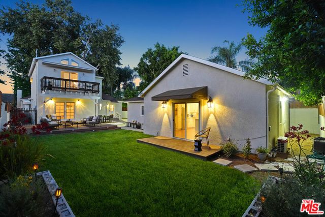 11552 Hesby Street, Valley Village, CA 91601