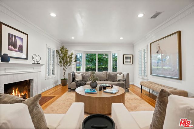 11552 Hesby Street, Valley Village, CA 91601