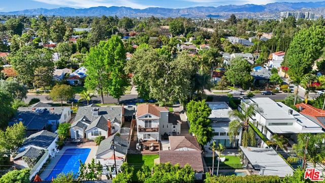 11552 Hesby Street, Valley Village, CA 91601