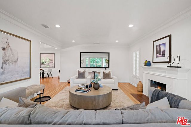 11552 Hesby Street, Valley Village, CA 91601