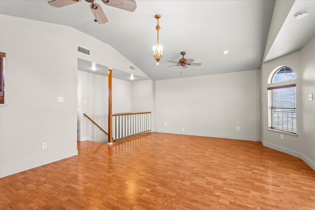 505 N Durham Avenue, Lubbock, TX 79416