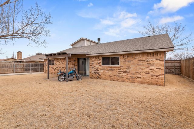 505 N Durham Avenue, Lubbock, TX 79416