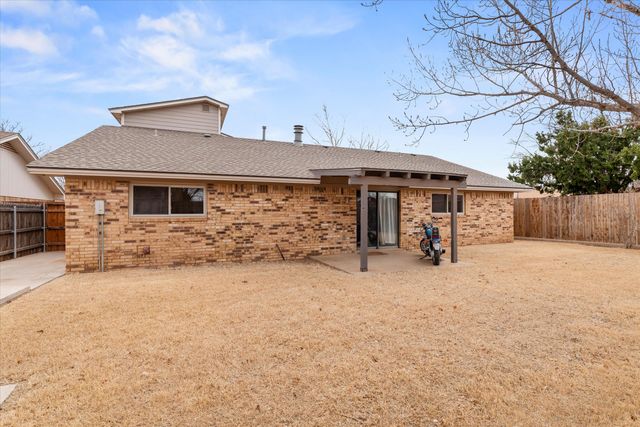 505 N Durham Avenue, Lubbock, TX 79416