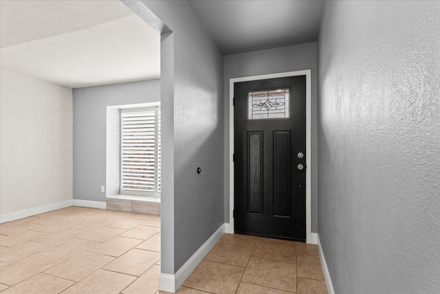 505 N Durham Avenue, Lubbock, TX 79416