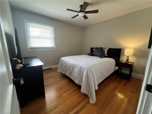 1529 Five Oaks Trail, Mount Airy, NC 27030