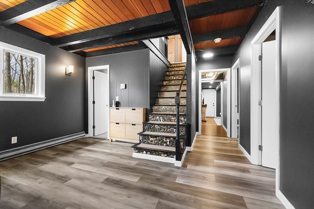 503 Hilltop Rd, Lancaster, MA 01523