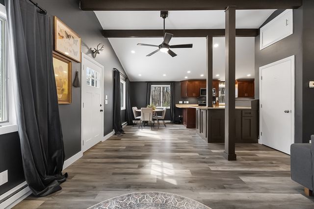 503 Hilltop Rd, Lancaster, MA 01523