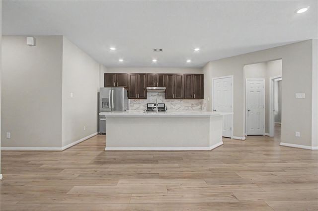 7219 Escondido Drive, Rosharon, TX 77583