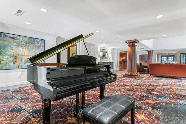 1735 Peachtree NE Street 408, Atlanta, GA 30309