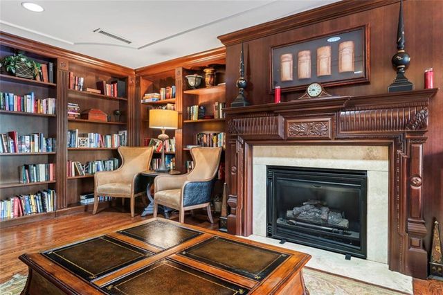 1735 Peachtree NE Street 408, Atlanta, GA 30309