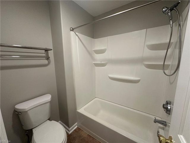 1032 Gas Light LN, Virginia Beach, VA 23462