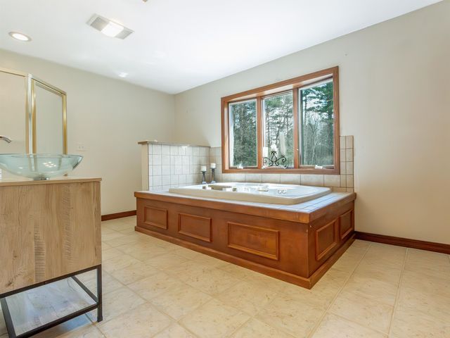 95 Plain Road, Hinsdale, NH 03451
