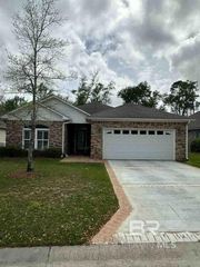 197 Mark Twain Loop, Foley, AL 36535